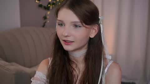Lisa  online show from 05-12-26, 11:02