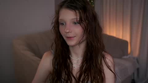 Lisa  online show from 05-24-26, 11:54