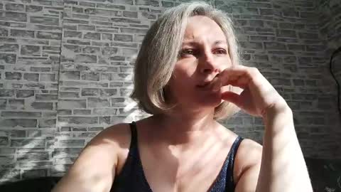 Snapshot of edithmanning chatting on 02-26-25, 08:48 edithmanning online show from 02-26-25, 08:48