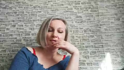 Snapshot of edithmanning chatting on 03-07-25, 09:29 edithmanning online show from 03-07-25, 09:29