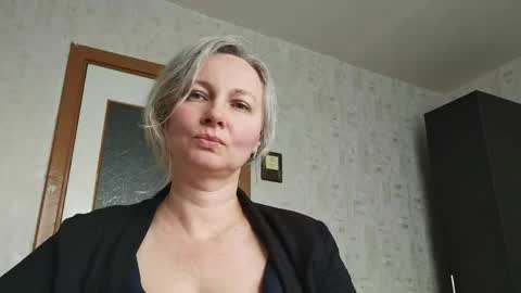 edithmanning online show from 06-04-26, 08:20