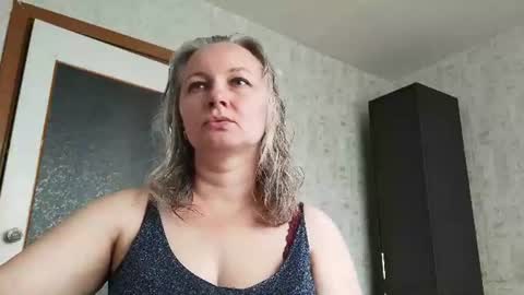 edithmanning online show from 06-12-26, 05:39