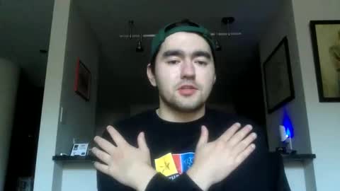 Snapshot of edmundfitz75 chatting on 11-11-25, 09:04 EddieFitz75 online show from 11-11-25, 09:04