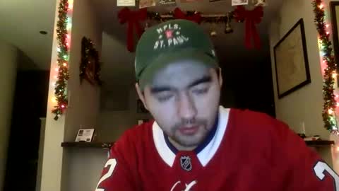 Snapshot of edmundfitz75 chatting on 12-20-25, 10:50 EddieFitz75 online show from 12-20-25, 10:50