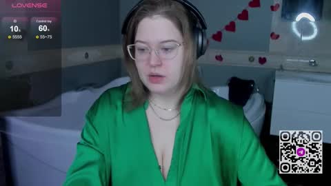 Snapshot of ednaadamse chatting on 03-01-26, 08:38 ednaadamse online show from 03-01-26, 08:38