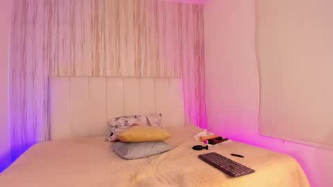 Snapshot of ednajara chatting on 02-04-26, 04:07 edna online show from 02-04-26, 04:07