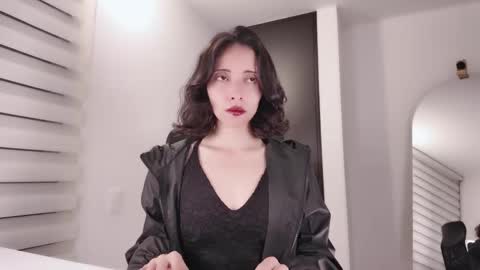 Snapshot of edranah chatting on 11-17-25, 10:37 Edranah online show from 11-17-25, 10:37