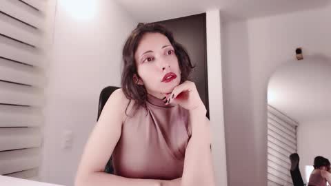 Snapshot of edranah chatting on 11-19-25, 11:49 Edranah online show from 11-19-25, 11:49