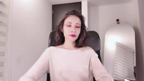 Snapshot of edranah chatting on 12-13-25, 10:15 Edranah online show from 12-13-25, 10:15