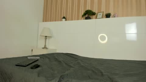 Snapshot of edrien_ray chatting on 04-10-26, 01:22 edrien_ray online show from 04-10-26, 01:22