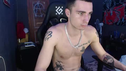 Eduar online show from 12-21-24, 02:26