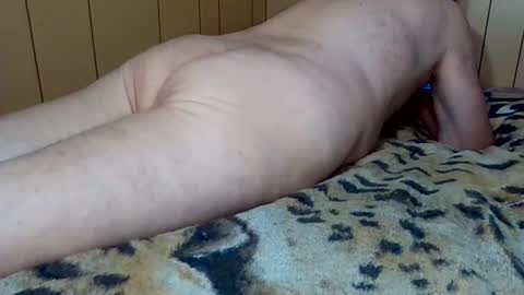 Snapshot of edwalters chatting on 04-29-26, 06:47 Eddie online show from 04-29-26, 06:47