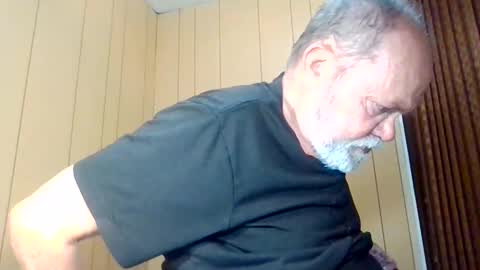 Snapshot of edwalters chatting on 06-02-26, 10:50 Eddie online show from 06-02-26, 10:50