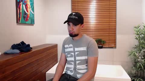 Eduardo online show from 02-22-25, 03:45