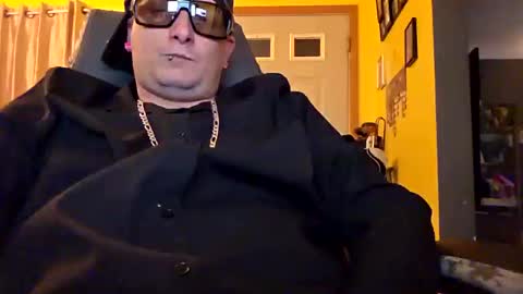 edwardaims_2please online show from 10-18-25, 02:47