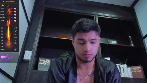 Snapshot of edwardross_ chatting on 01-26-25, 11:08 Edward Ross online show from 01-26-25, 11:08