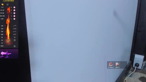 Snapshot of edwardross_ chatting on 02-04-25, 11:16 Edward Ross online show from 02-04-25, 11:16