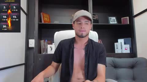 Snapshot of edwardross_ chatting on 03-02-25, 01:15 Edward Ross online show from 03-02-25, 01:15