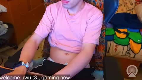 Snapshot of edwarh_01 chatting on 02-26-26, 11:59 Alex online show from 02-26-26, 11:59