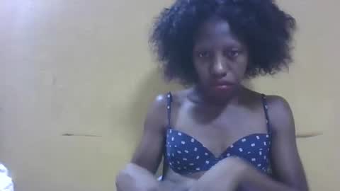 edwige770943 online show from 04-18-26, 06:28