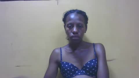 edwige770943 online show from 04-18-26, 07:58