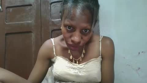 edwige770943 online show from 06-02-26, 08:11
