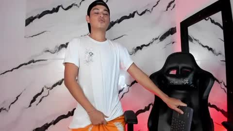 Snapshot of edy_play1 chatting on 05-02-26, 04:28 edy online show from 05-02-26, 04:28