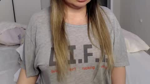 eelena4kiss online show from 02-20-25, 03:19