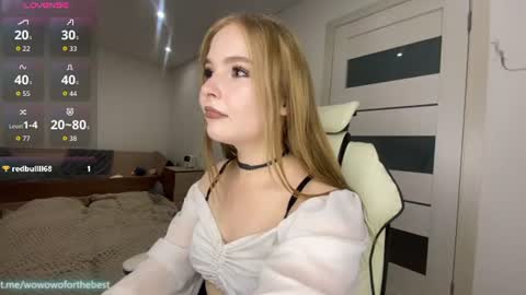 Lili online show from 06-21-26, 08:06
