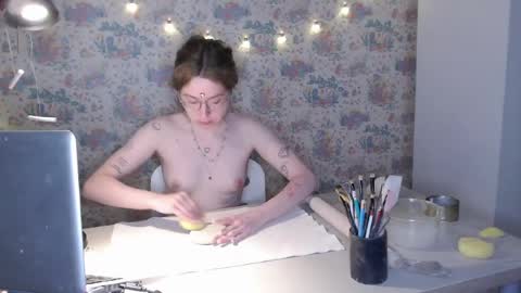 effa__laska online show from 04-28-26, 09:20