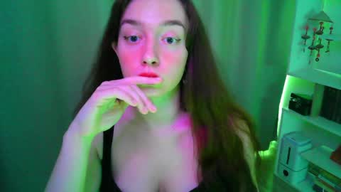 effie_balconii online show from 05-10-26, 03:17