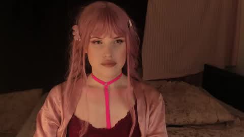 Effie Mur online show from 12-21-24, 07:16