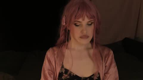 Effie Mur online show from 12-27-24, 03:26