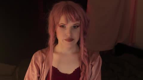 Effie Mur online show from 01-19-25, 07:15