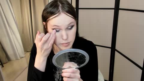 Effie Mur online show from 02-06-26, 03:48