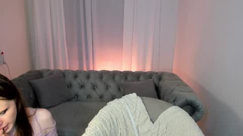 Effie Mur online show from 06-17-26, 08:54
