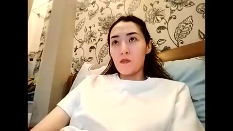 Effy online show from 12-19-25, 03:08