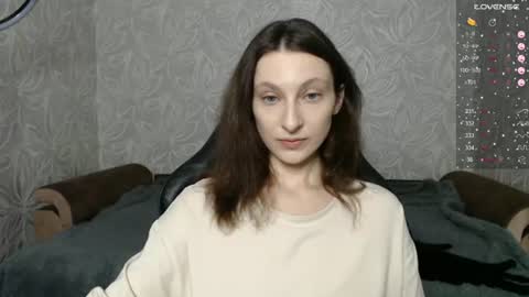 Snapshot of effy_gray chatting on 07-05-26, 11:34 Anna online show from 07-05-26, 11:34