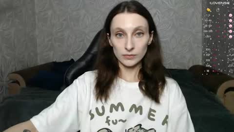 Snapshot of effy_gray chatting on 07-14-26, 07:52 Anna online show from 07-14-26, 07:52
