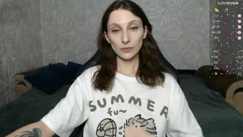 Snapshot of effy_gray chatting on 08-03-26, 08:01 Anna online show from 08-03-26, 08:01