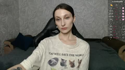 Snapshot of effy_gray chatting on 08-04-26, 06:21 Anna online show from 08-04-26, 06:21