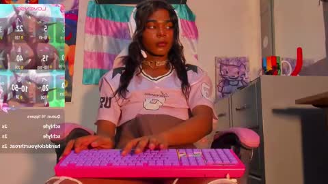 effy_marinn online show from 09-30-25, 01:38