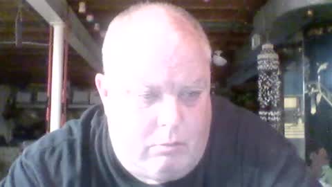 Snapshot of efriff chatting on 06-17-26, 10:32 efriff online show from 06-17-26, 10:32