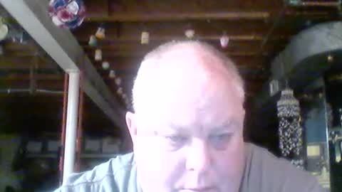 Snapshot of efriff chatting on 06-19-26, 10:41 efriff online show from 06-19-26, 10:41