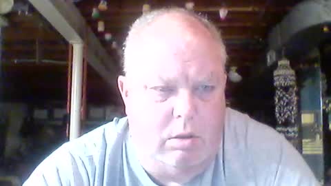 Snapshot of efriff chatting on 07-04-26, 10:43 efriff online show from 07-04-26, 10:43