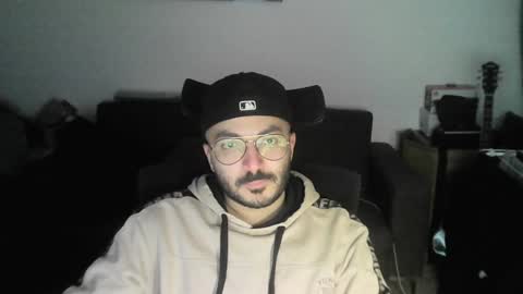 Snapshot of egyptianthickdick_95 chatting on 01-12-25, 11:15 egyptianthickdick_95 online show from 01-12-25, 11:15