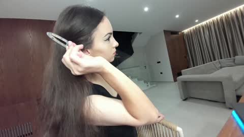 Erik and Alice online show from 11-17-25, 01:55