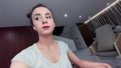 Snapshot of ehotlovea chatting on 05-07-26, 12:16 Erik and Alice online show from 05-07-26, 12:16