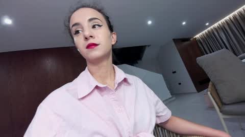 Snapshot of ehotlovea chatting on 05-13-26, 02:09 Erik and Alice online show from 05-13-26, 02:09