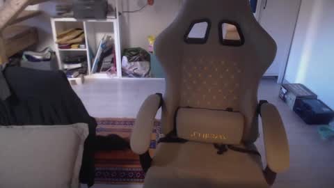 Snapshot of eighthundredeightyeight chatting on 12-14-25, 12:32 eighthundredeightyeight online show from 12-14-25, 12:32